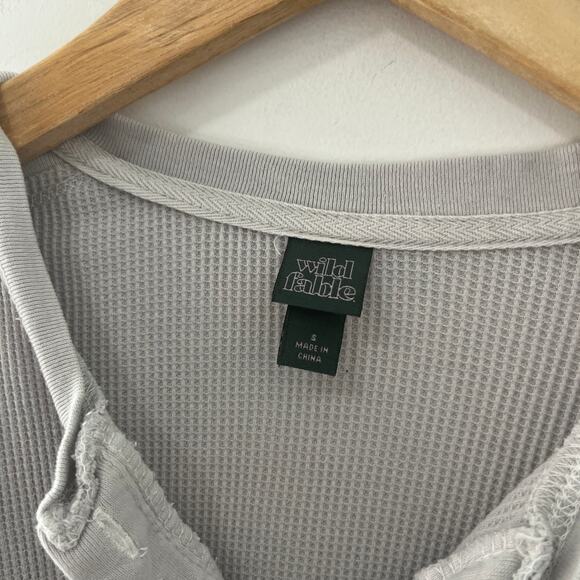 Wild Fable Gray Waffle Knit Cropped Long Sleeve Top Size Small - Picture 2 of 5